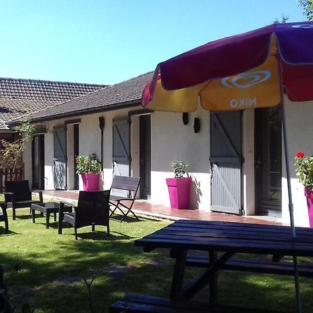 Bed and Breakfast Les Garennes Favières Esterno foto