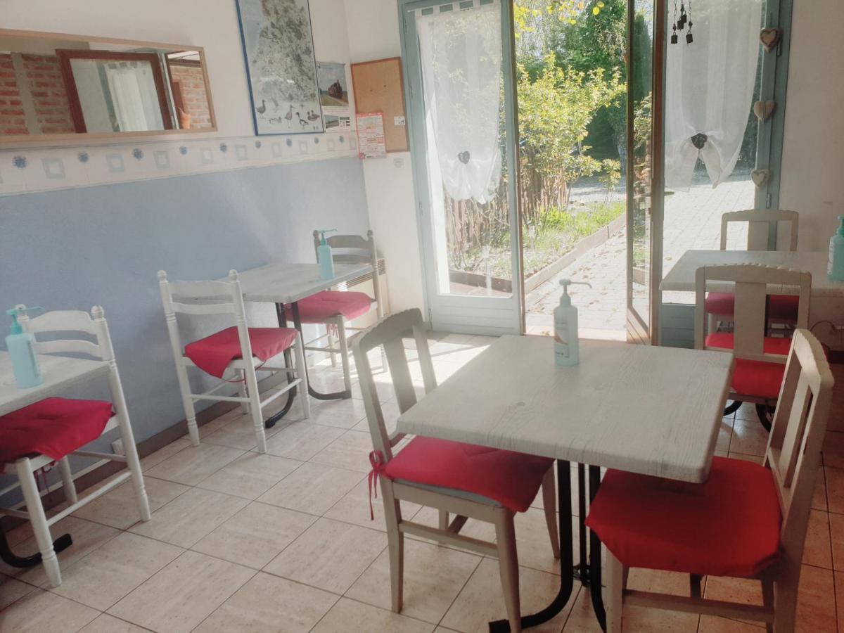 Bed and Breakfast Les Garennes Favières Esterno foto